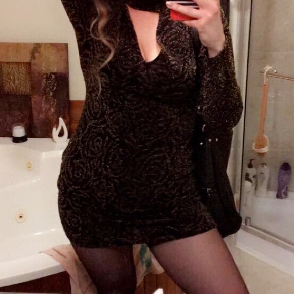 Shimmer Guess Dress - Picture 3 of 3